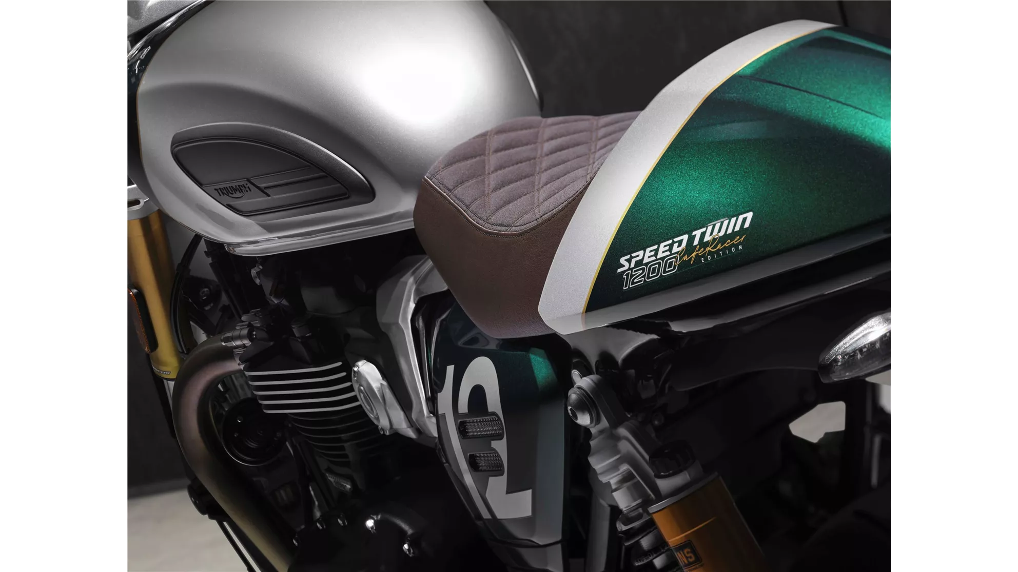 Triumph Speed Twin 1200 Cafe Racer Edition - Obrázek 22 Triumph Speed Twin 1200 Cafe Racer Edition - Obrázek 22