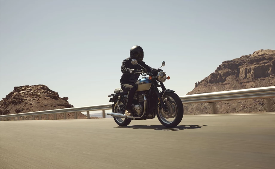 Triumph Bonneville T120 Bild 3: Triumph Bonneville T120