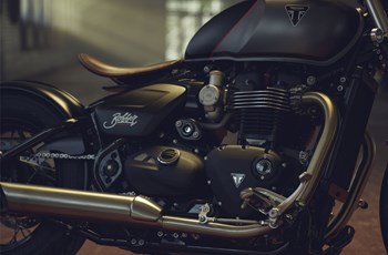 Triumph Bonneville Bobber 2026 - Immagine 19