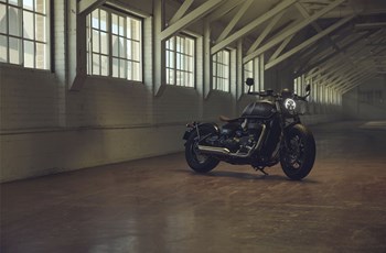 Triumph Bonneville Bobber 2026 - Immagine 20