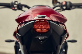 Triumph Street Triple 765 RS 2026 - Immagine 8