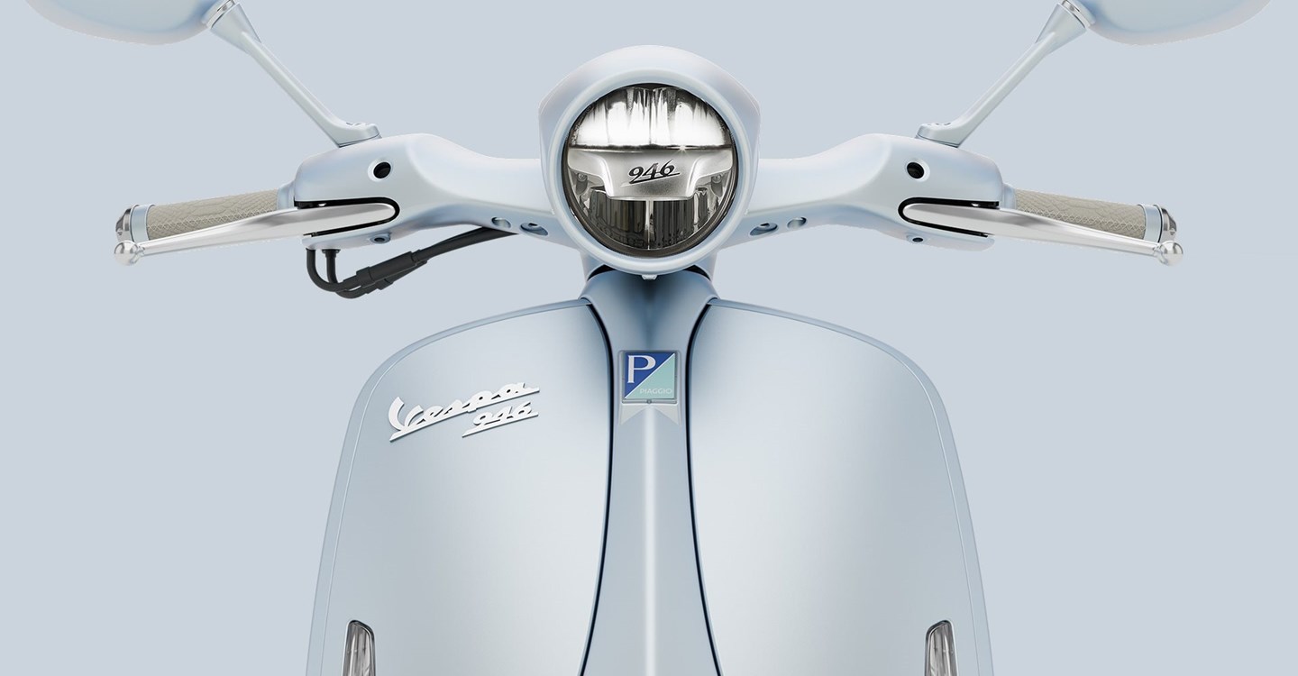 Vespa 946 Snake