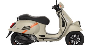 Vespa GTV 310 2026 vs Honda ADV350 Special Edition 2026