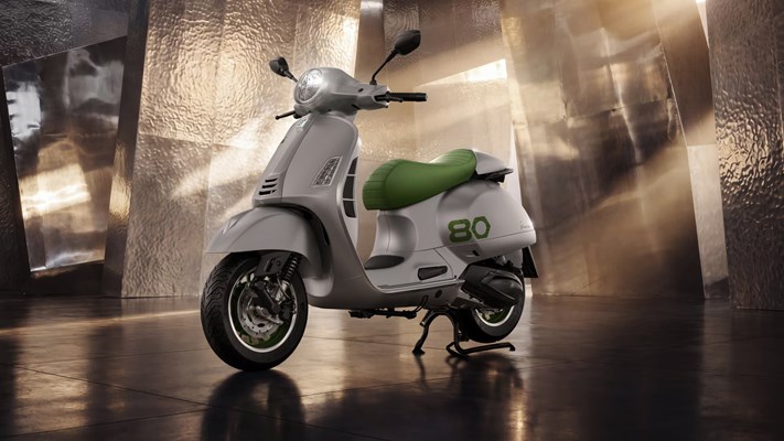 Vespa GTS 310 Edizione Ottantesimo () - Bild 2