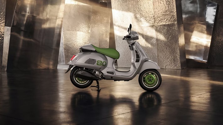 Vespa GTS 310 Edizione Ottantesimo () - Bild 4