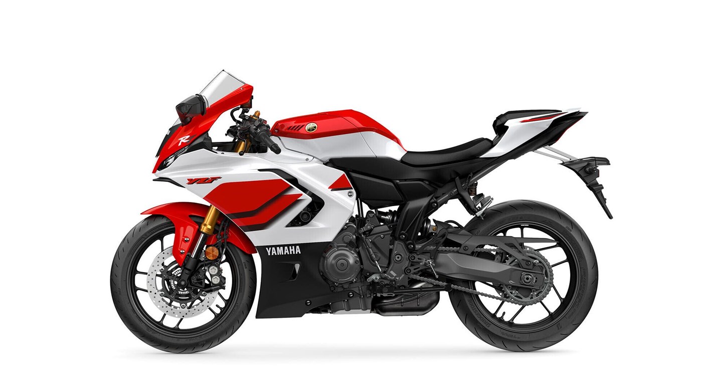 Yamaha R7