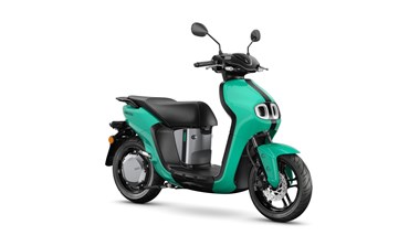 Yamaha NEO's Dual Battery