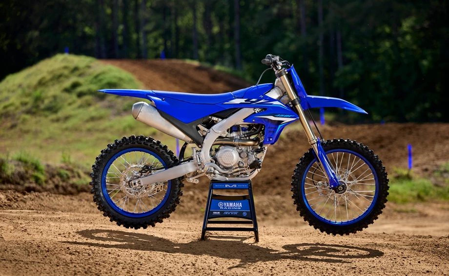 Yamaha YZ450F Bild 7: Yamaha YZ450F
