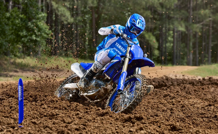 Yamaha YZ450F Bild 8: Yamaha YZ450F
