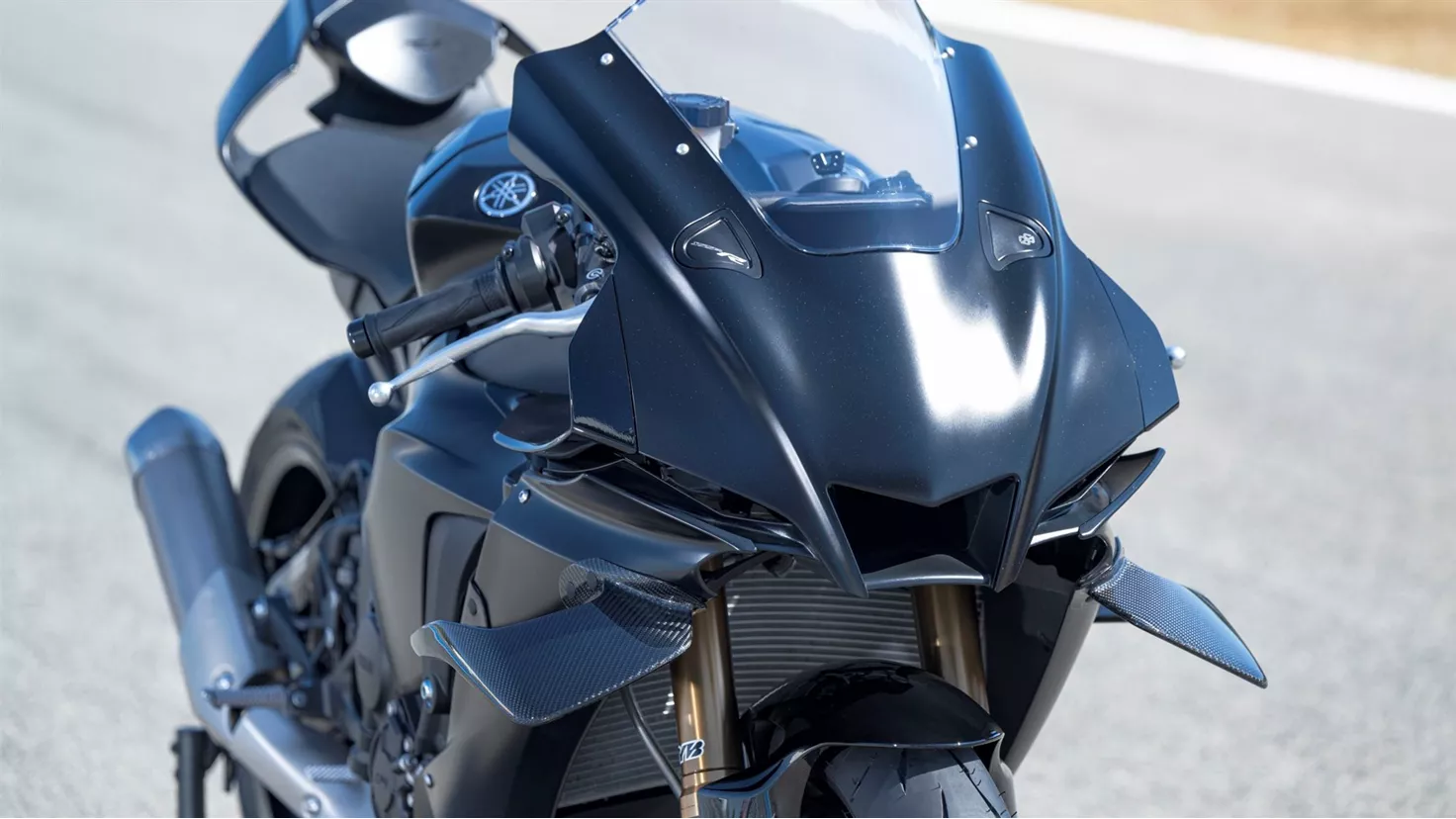 Yamaha R1 RACE 2026 - technical data, prices, reviews