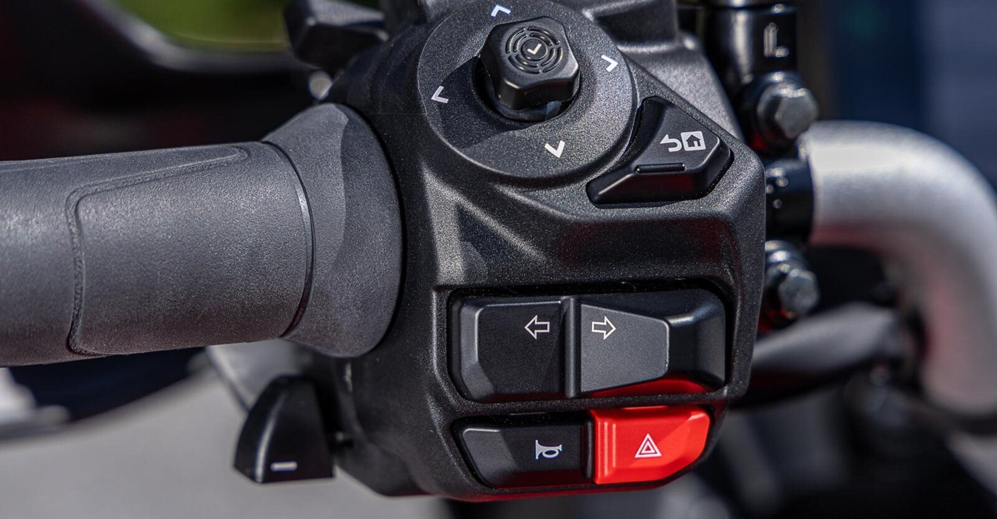 Yamaha Tracer 9 Y-AMT