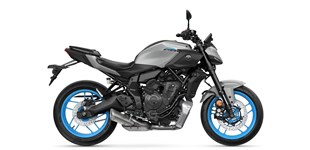 Yamaha MT-07 2025 vs Yamaha MT-07 Y-AMT 35kW 2026