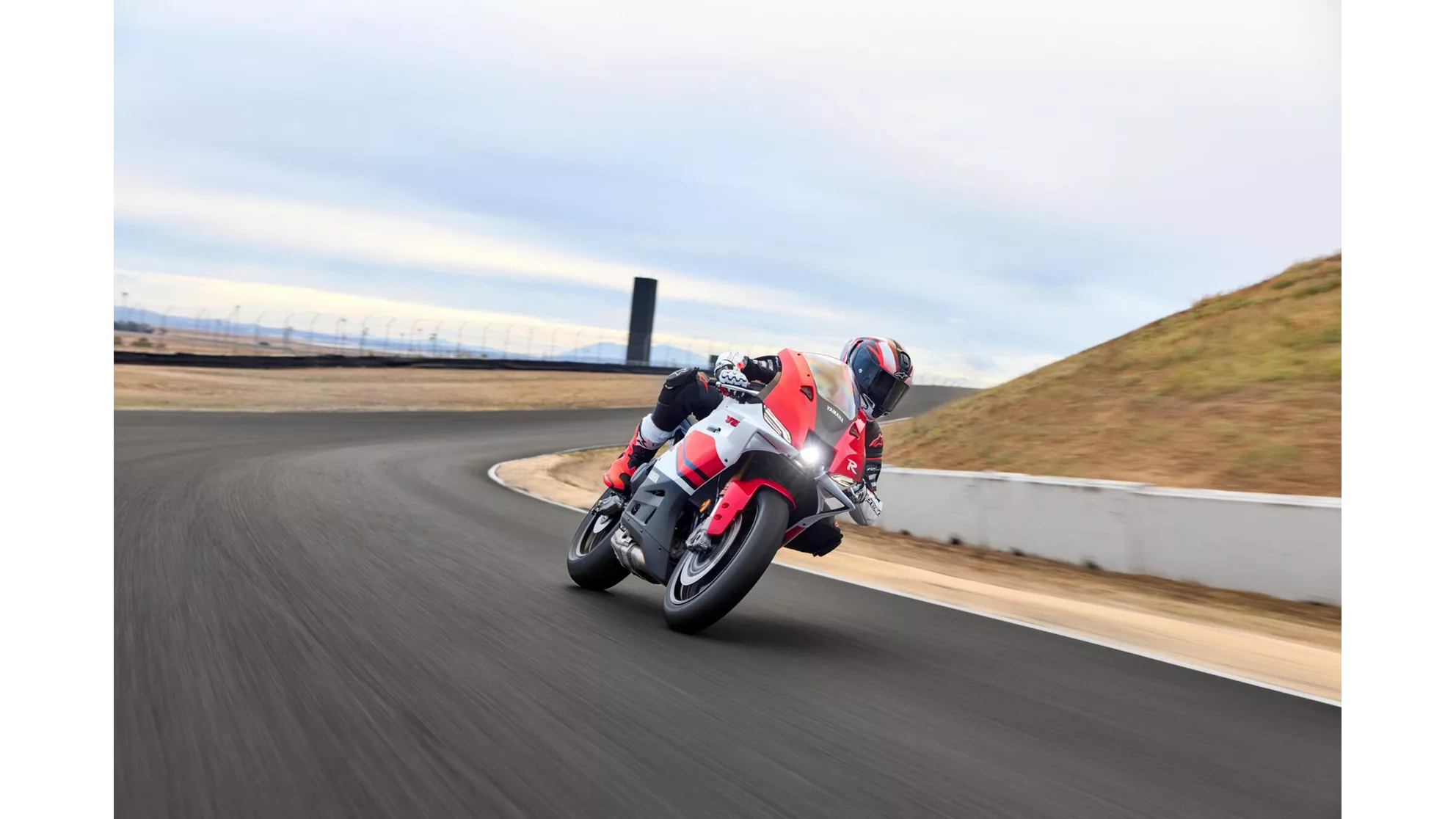 Yamaha R9 35kW - Image 8 Yamaha R9 35kW - Image 8