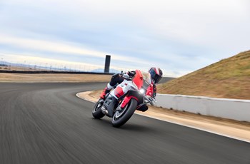 Yamaha R9 35kW 2026 - Immagine 10