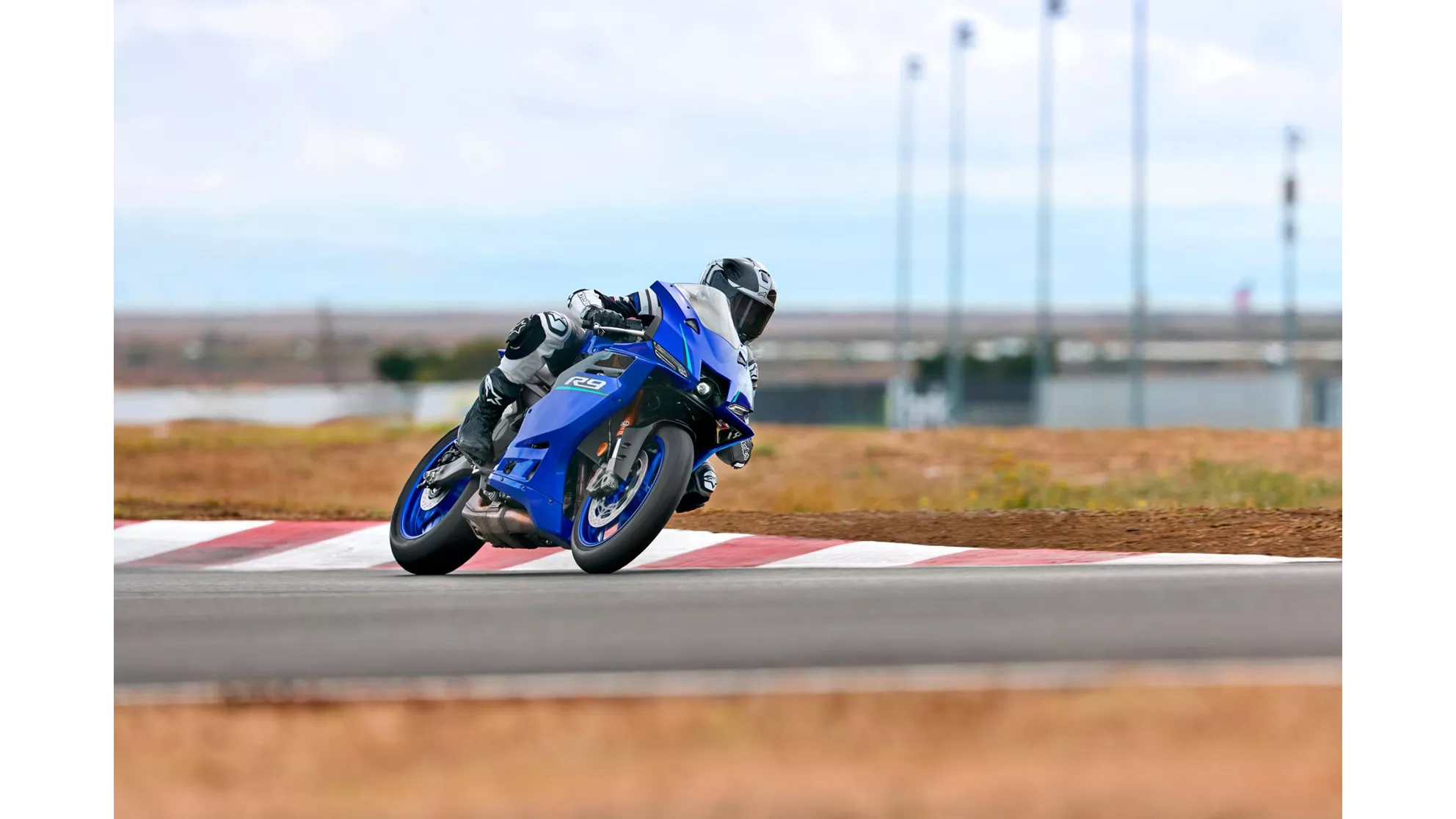 Yamaha R9 35kW - Image 2 Yamaha R9 35kW - Image 2