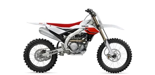Kawasaki KX 450 2025 vs Yamaha YZ450F 70th Anniversary Edition 2026 Kawasaki KX 450 2025 vs Yamaha YZ450F 70th Anniversary Edition 2026