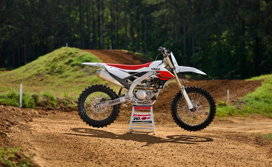 Yamaha YZ450F 70th Anniversary Edition Bild 5: Yamaha YZ450F 70th Anniversary Edition