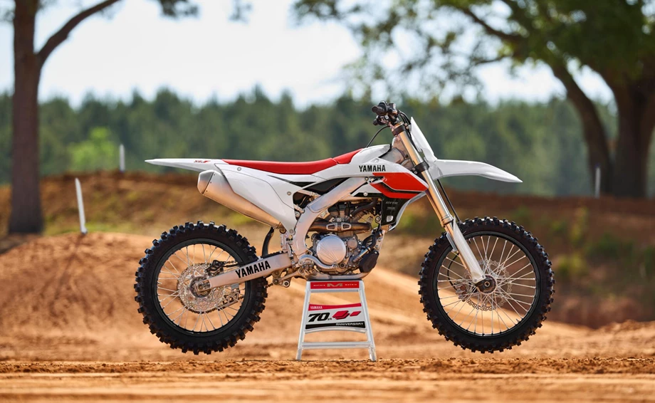 Yamaha YZ250F 70th Anniversary Edition Bild 2: Yamaha YZ250F 70th Anniversary Edition