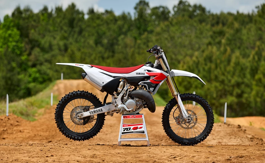 Yamaha YZ125LC 70th Anniversary Edition Bild 2: Yamaha YZ125LC 70th Anniversary Edition
