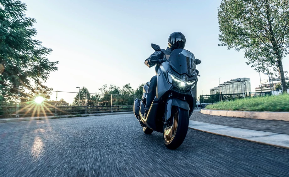 Yamaha NMAX 155 Tech MAX Bild 3: Yamaha NMAX 155 Tech MAX