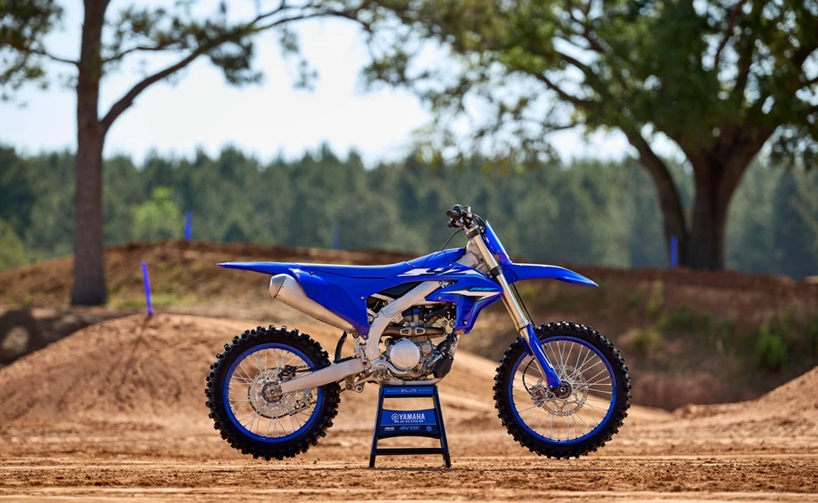Yamaha YZ250F Bild 3: Yamaha YZ250F