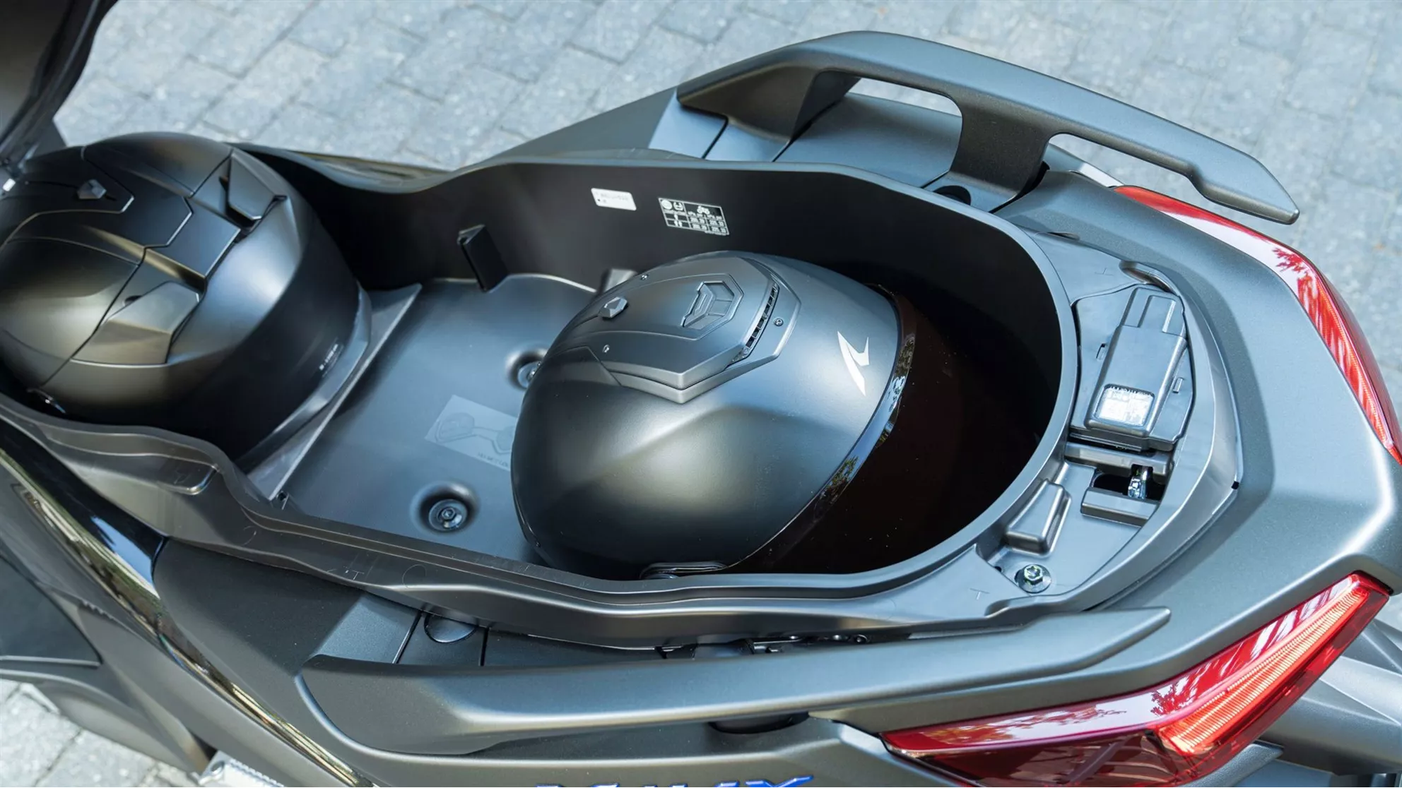 Yamaha XMAX 125 - Imagem 8 Yamaha XMAX 125 - Imagem 8