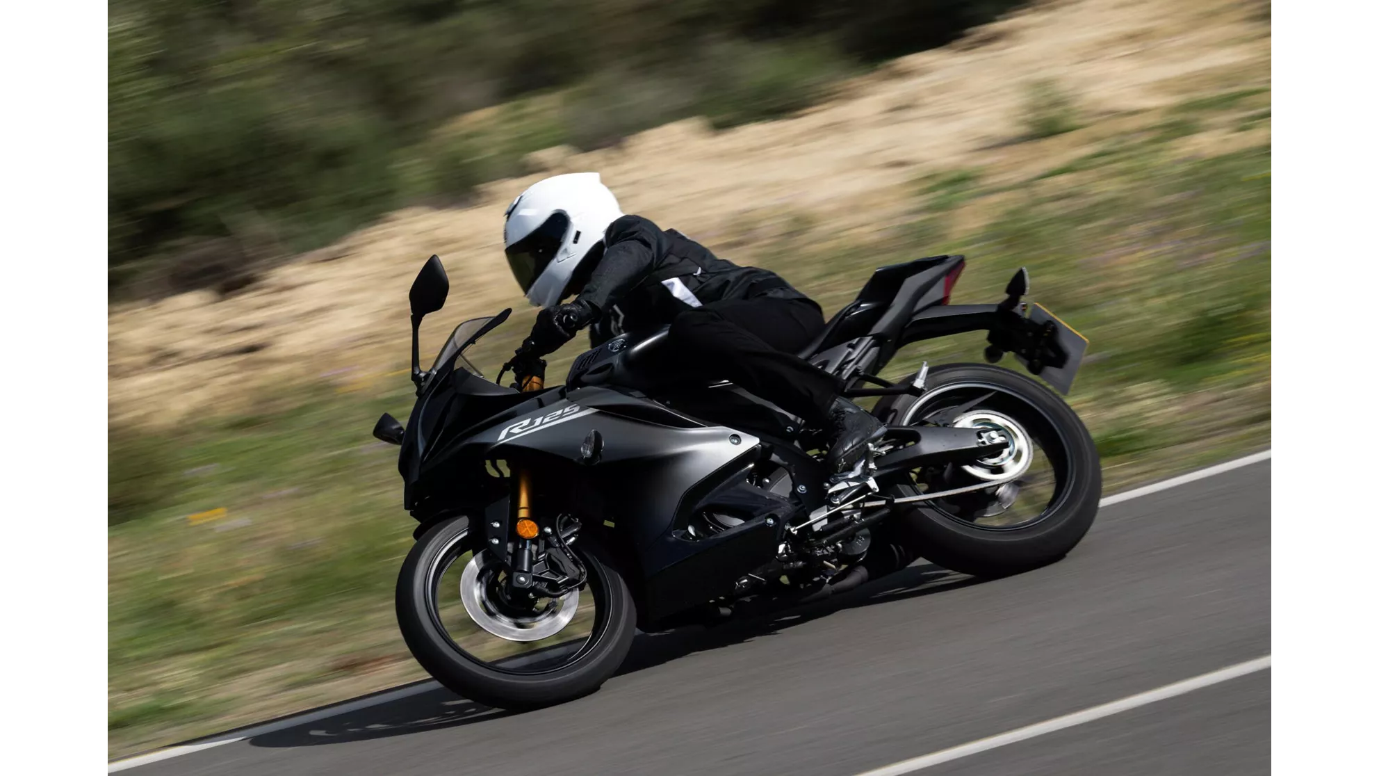 Yamaha R125 - Obrázok 9 Yamaha R125 - Obrázok 9