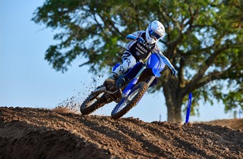 Yamaha YZ125LC 2026 - Bild 8
