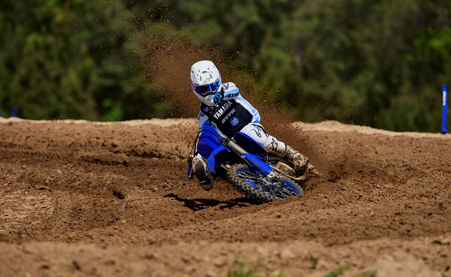 Yamaha YZ125LC Bild 3: Yamaha YZ125LC