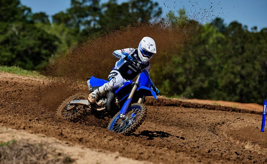 Yamaha YZ125LC Bild 9: Yamaha YZ125LC