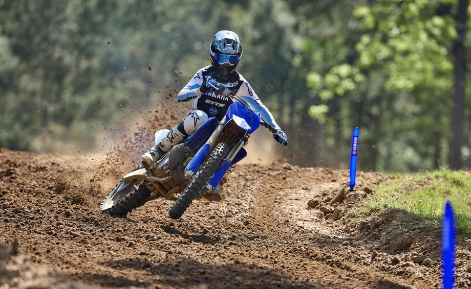 Yamaha YZ250LC Bild 2: Yamaha YZ250LC