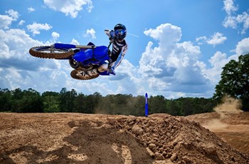 Yamaha YZ250LC 2026 - Bild 7 Yamaha YZ250LC 2026 - Bild 7