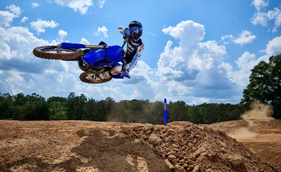 Yamaha YZ250LC Bild 6: Yamaha YZ250LC