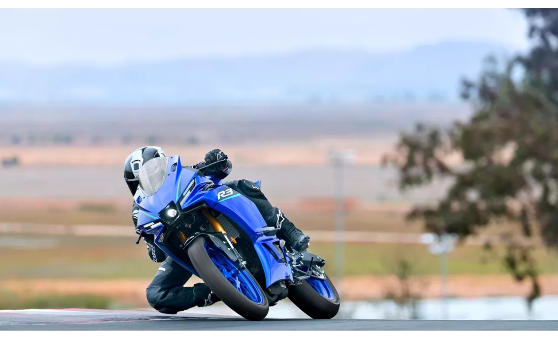 R6 Rider Triangle Vs R3 Yamaha R3 2026 vs Yamaha R7 2026