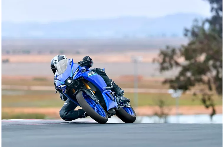 Design Rt R3 Yamaha R3 - données techniques, prix, critiques