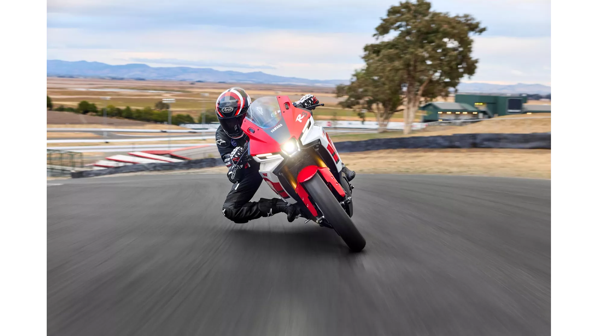 Yamaha R3 - Obrázek 5 Yamaha R3 - Obrázek 5