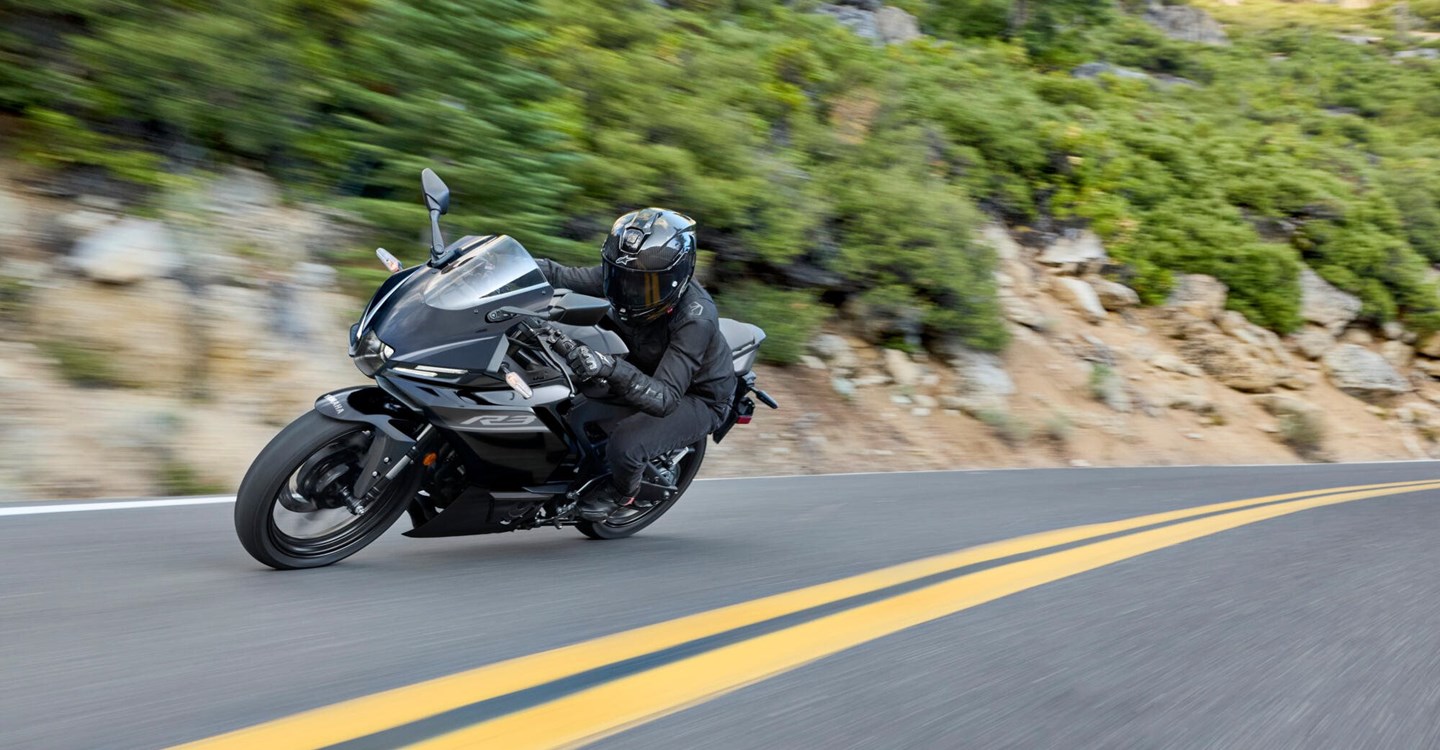 Yamaha R3