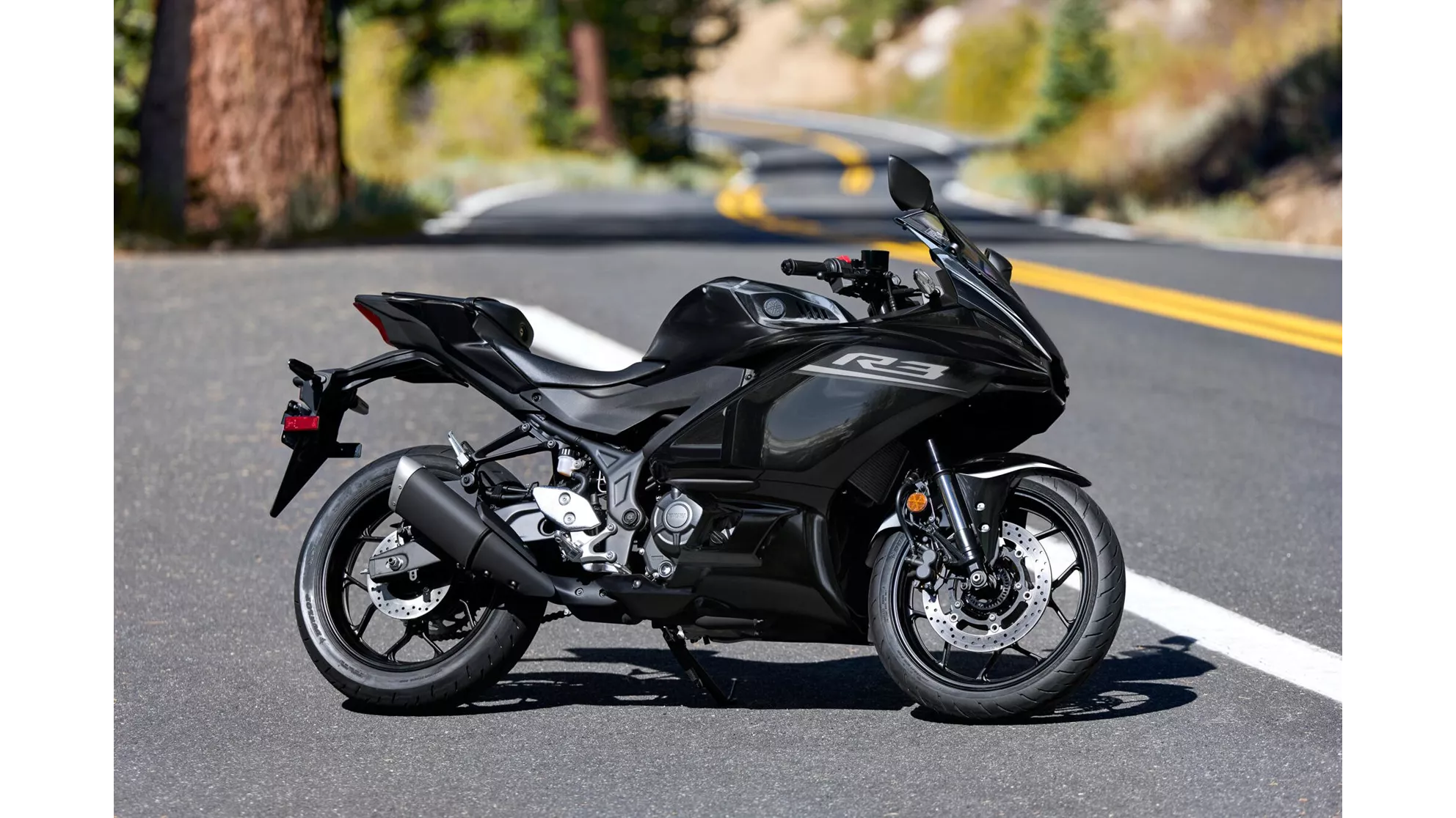 Yamaha R3 - Obrázek 12 Yamaha R3 - Obrázek 12