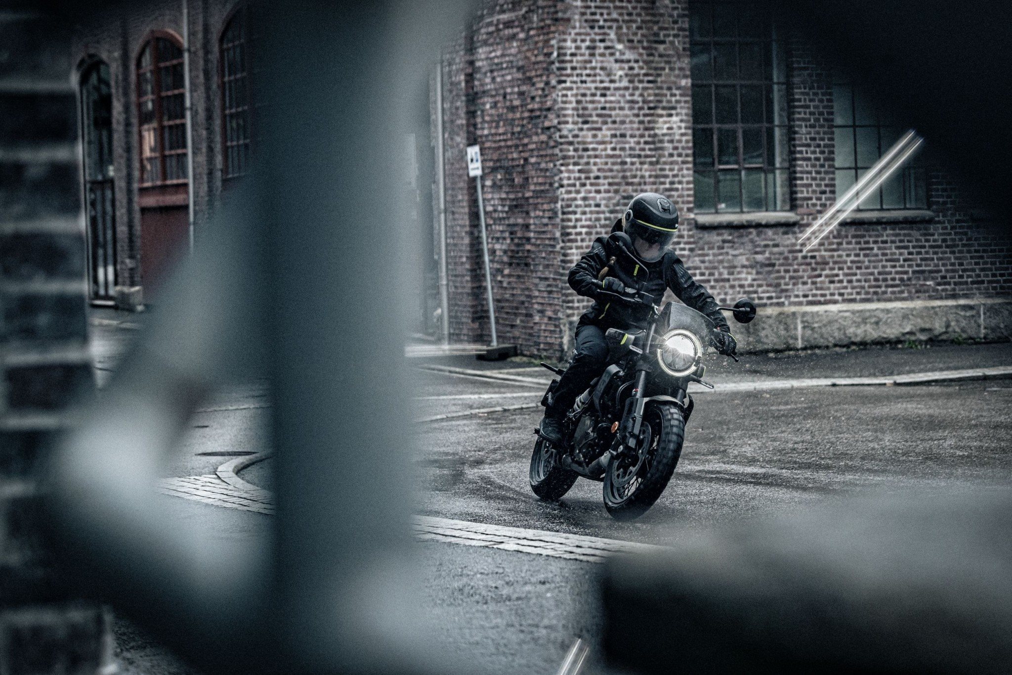 Husqvarna Svartpilen 125 - Resim 3