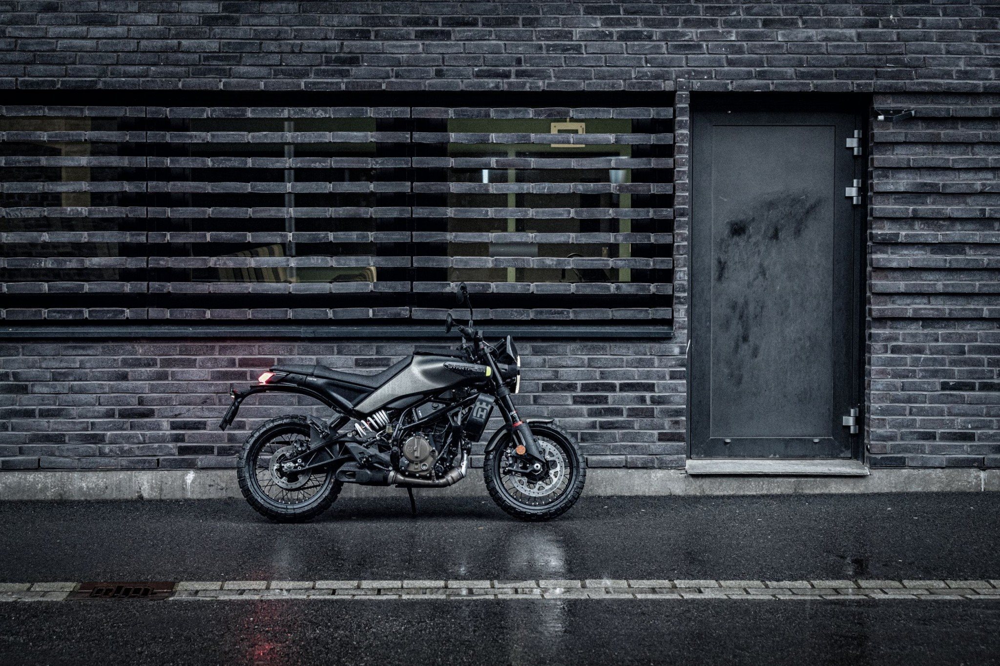 Husqvarna Svartpilen 125 - Resim 5