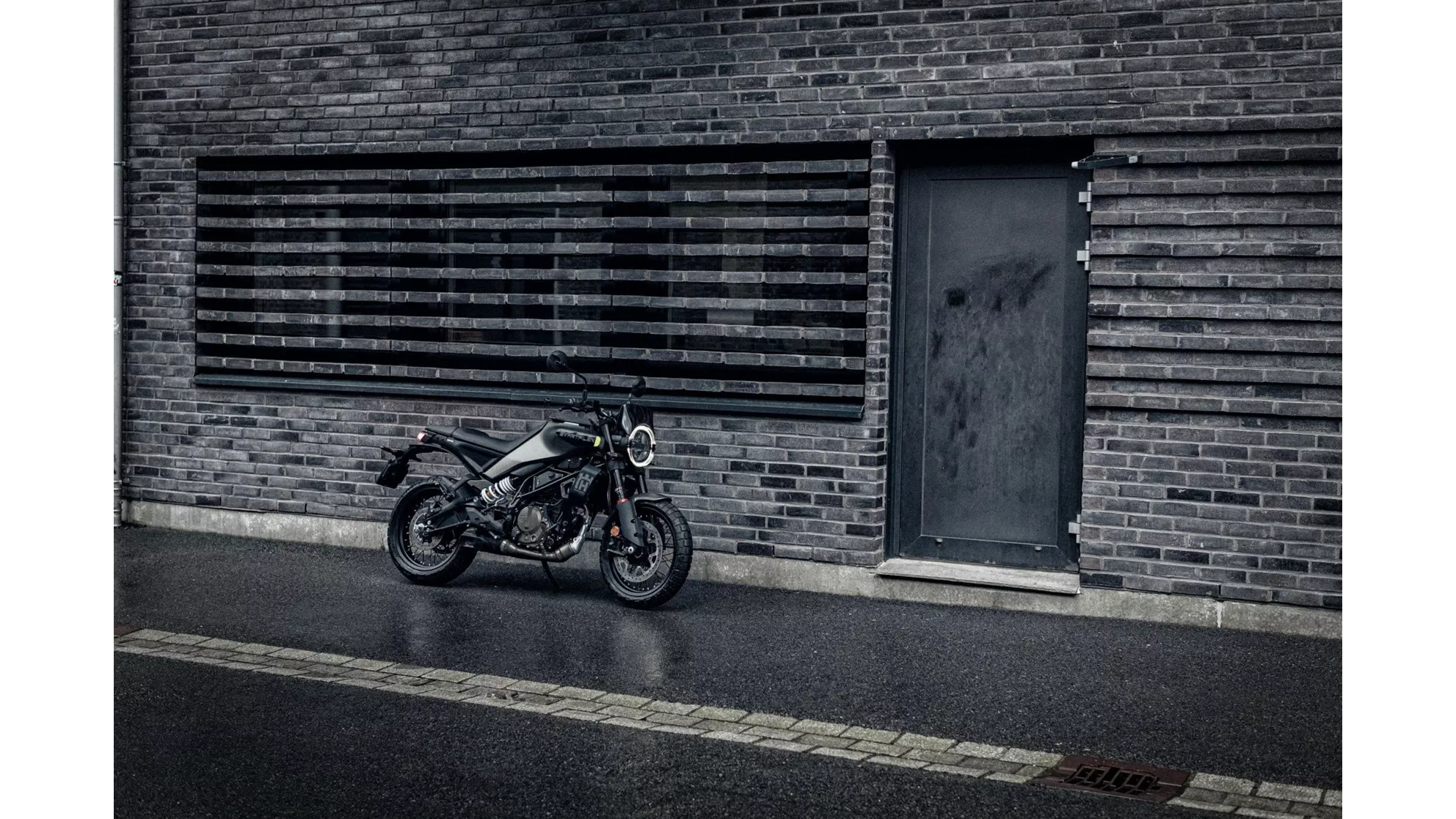 Husqvarna Svartpilen 125 - Imagem 6 Husqvarna Svartpilen 125 - Imagem 6