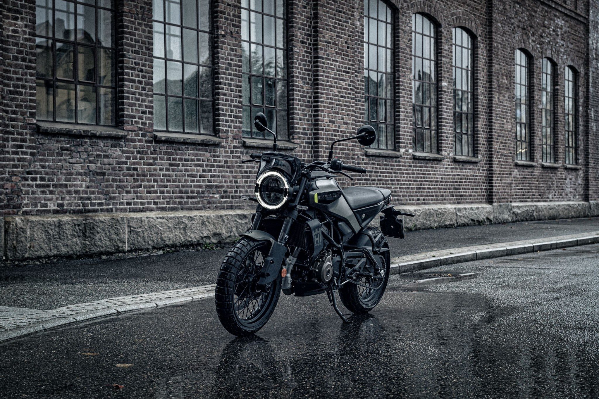 Husqvarna Svartpilen 125 - Resim 7