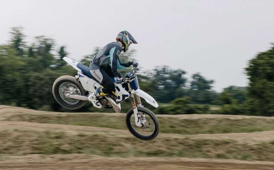 Husqvarna TC 250 Bild 3: Husqvarna TC 250