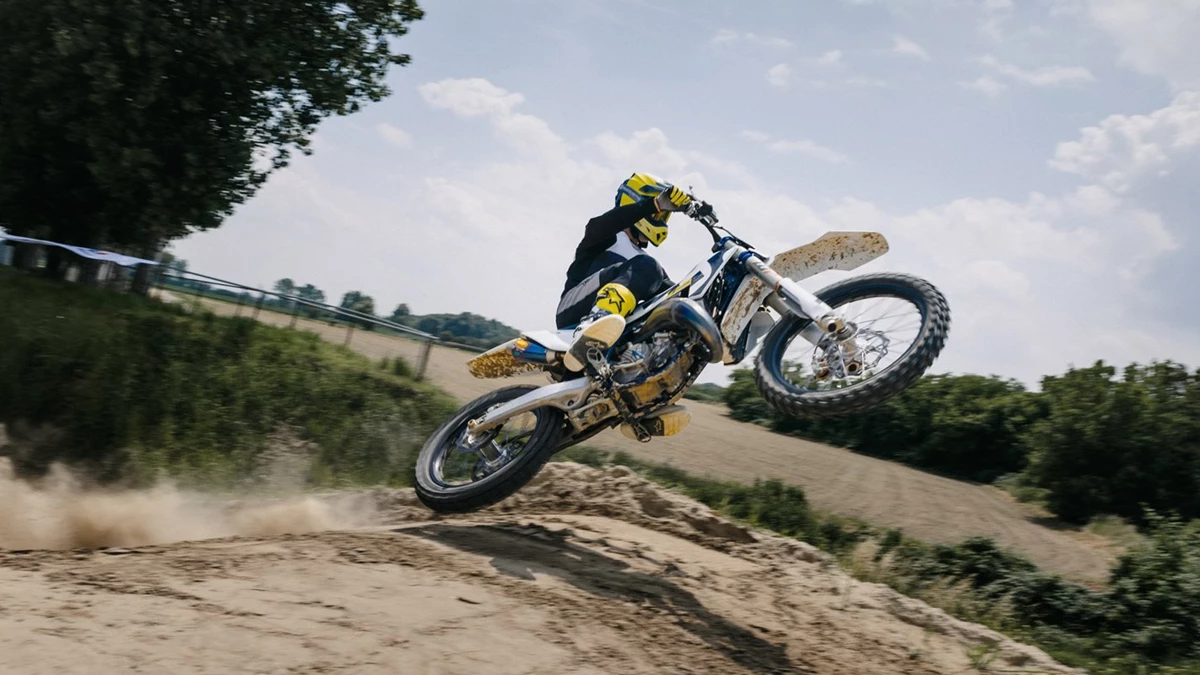 Husqvarna TC 125 Bild 3: Husqvarna TC 125