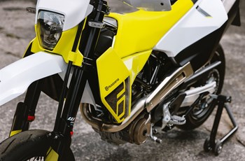 Husqvarna 701 Supermoto 2026 - Bild 5 Husqvarna 701 Supermoto 2026 - Bild 5