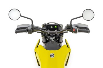 Husqvarna 701 Supermoto 2026 - Bild 8 Husqvarna 701 Supermoto 2026 - Bild 8