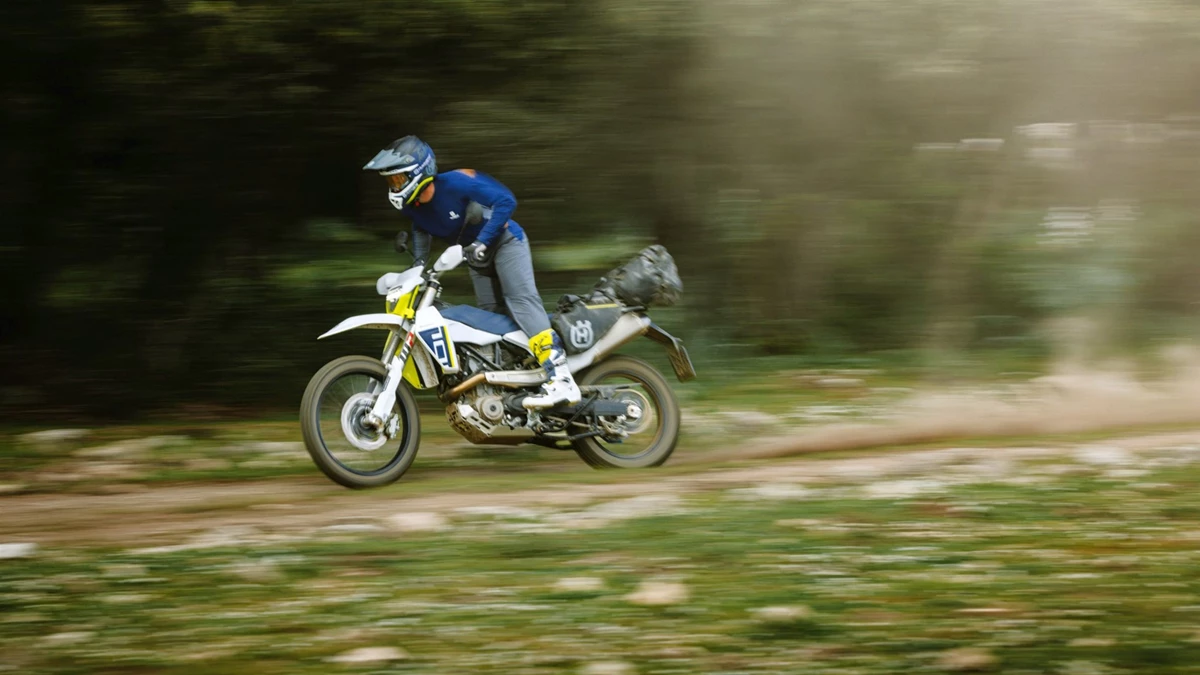 Husqvarna 701 Enduro Bild 2: Husqvarna 701 Enduro