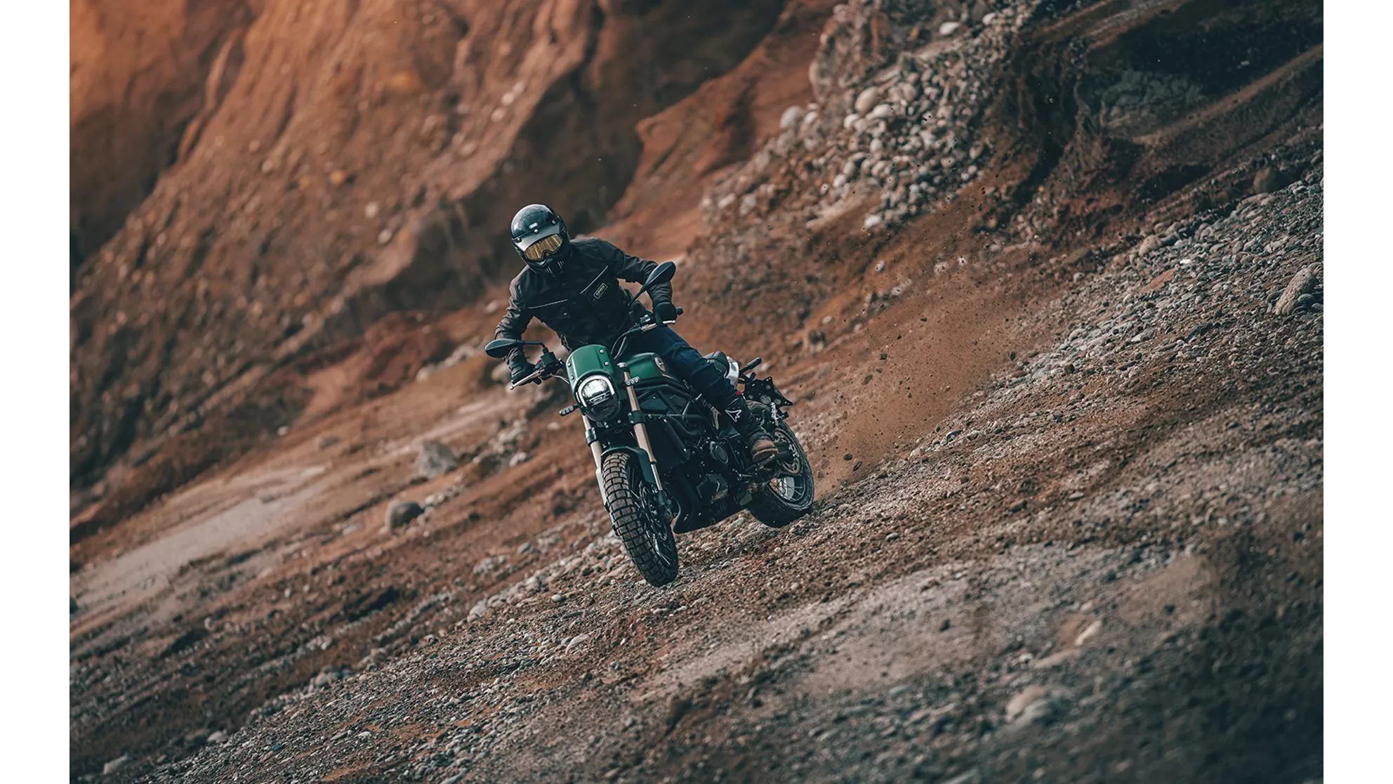 Benelli Leoncino 800 Trail - Bild 1 Benelli Leoncino 800 Trail - Bild 1