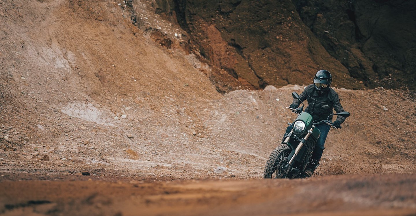 Benelli Leoncino 800 Trail