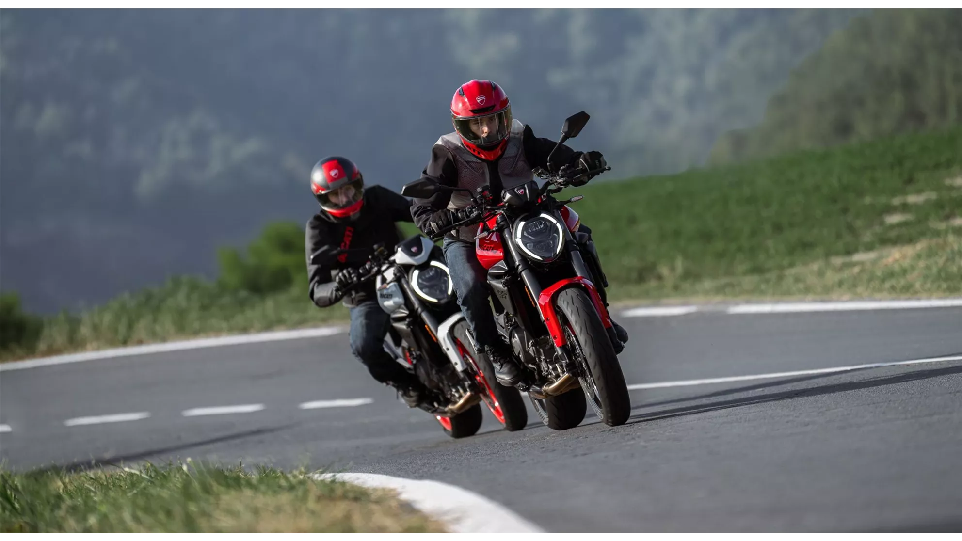 Ducati Monster + - Bild 1 Ducati Monster + - Bild 1